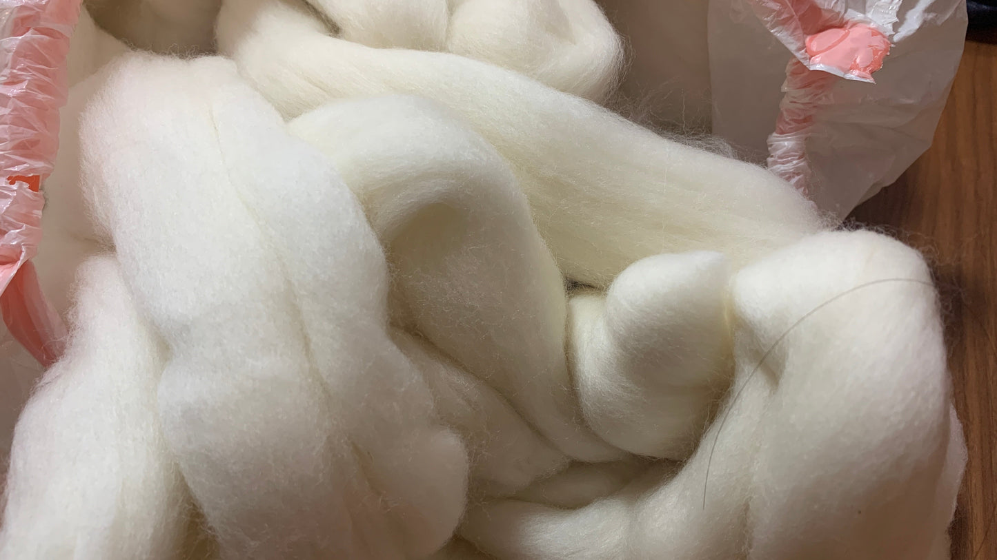 Undyed Rambouillet Fiber