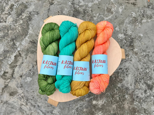 4 skeins shawl kit